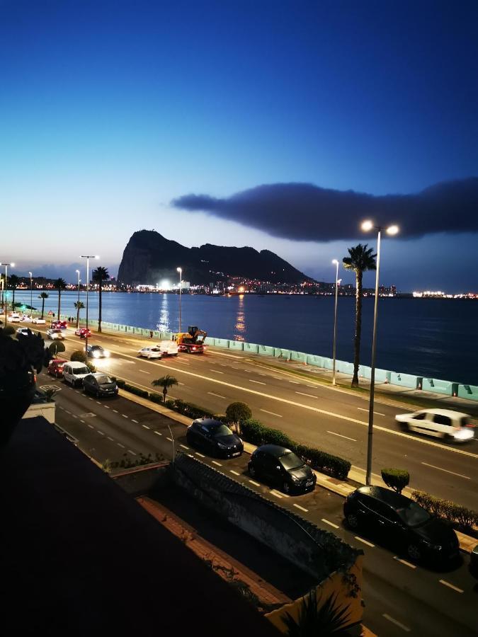 Gibraltar Views Guest House La Linea de la Concepcion Exterior foto