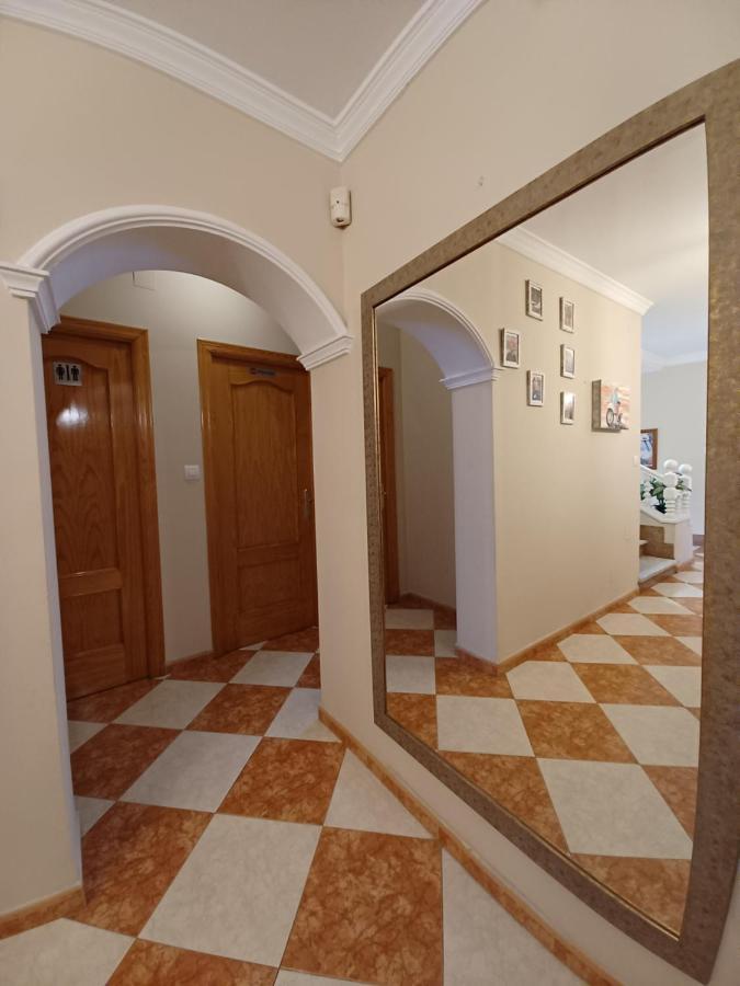 Gibraltar Views Guest House La Linea de la Concepcion Exterior foto