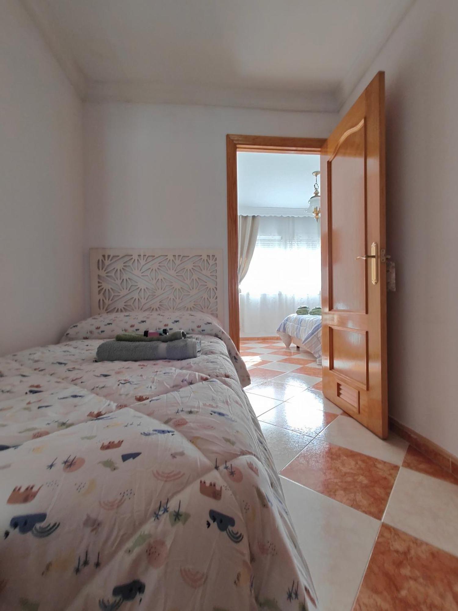Gibraltar Views Guest House La Linea de la Concepcion Quarto foto