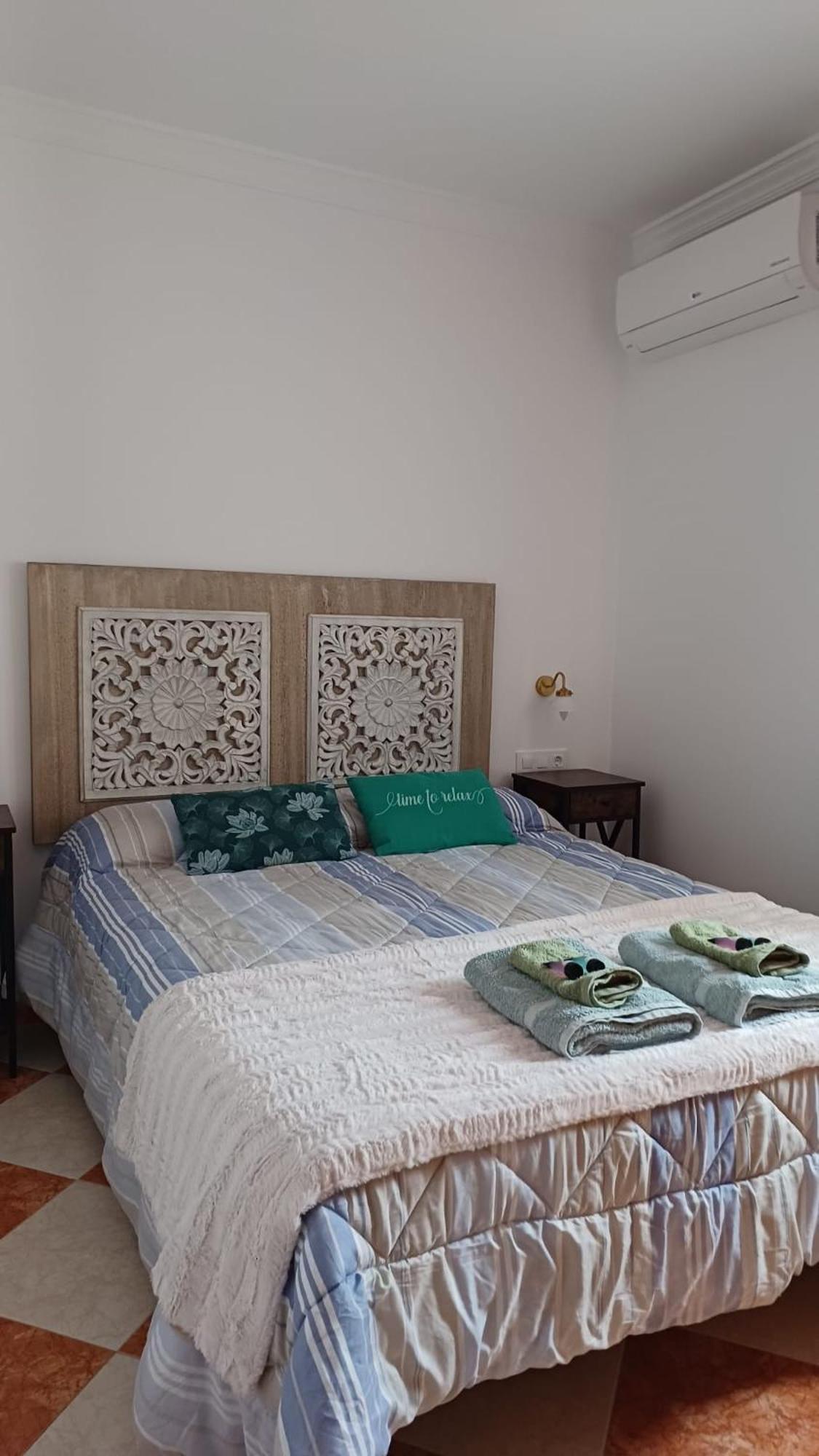 Gibraltar Views Guest House La Linea de la Concepcion Quarto foto