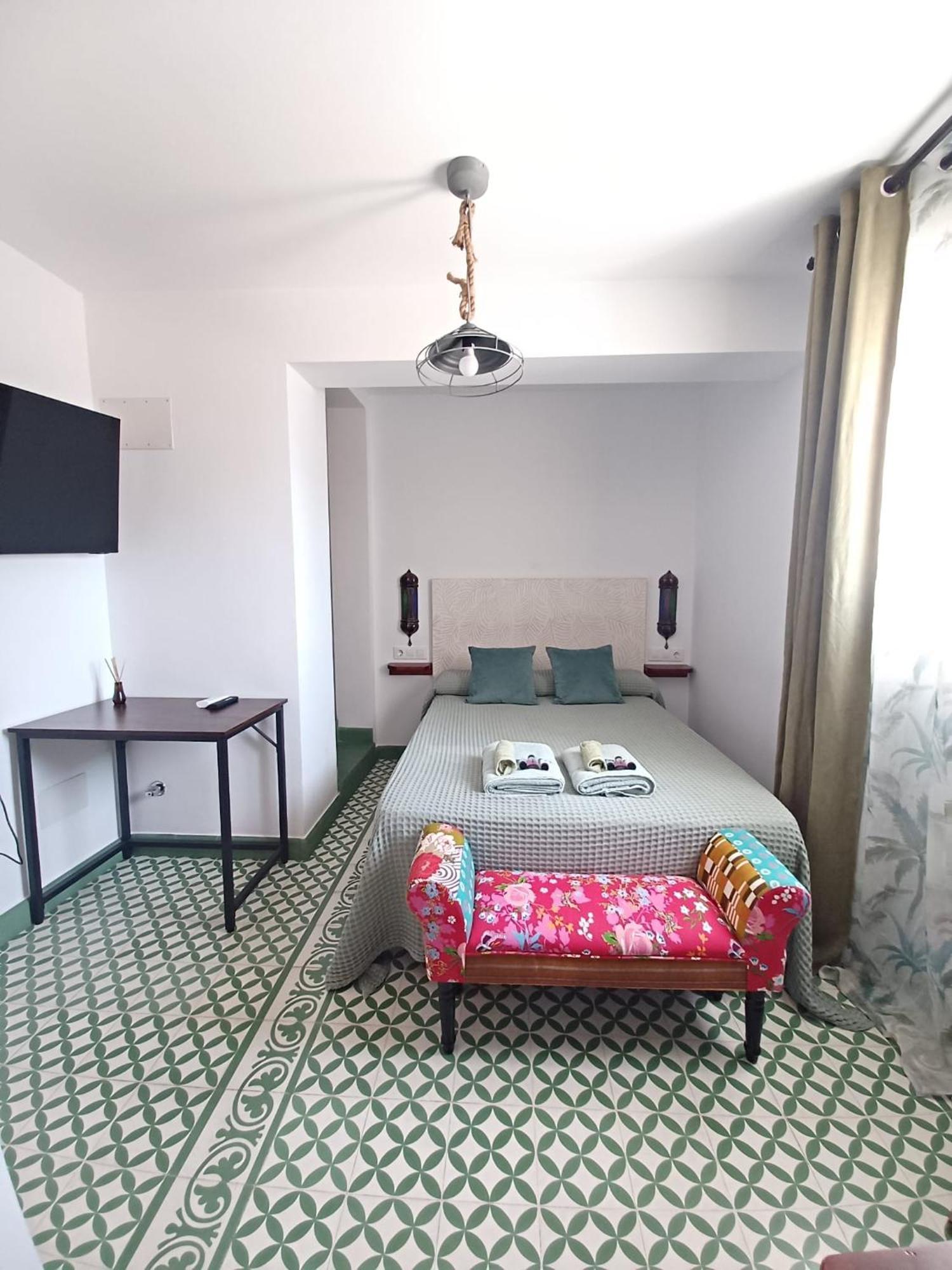 Gibraltar Views Guest House La Linea de la Concepcion Exterior foto